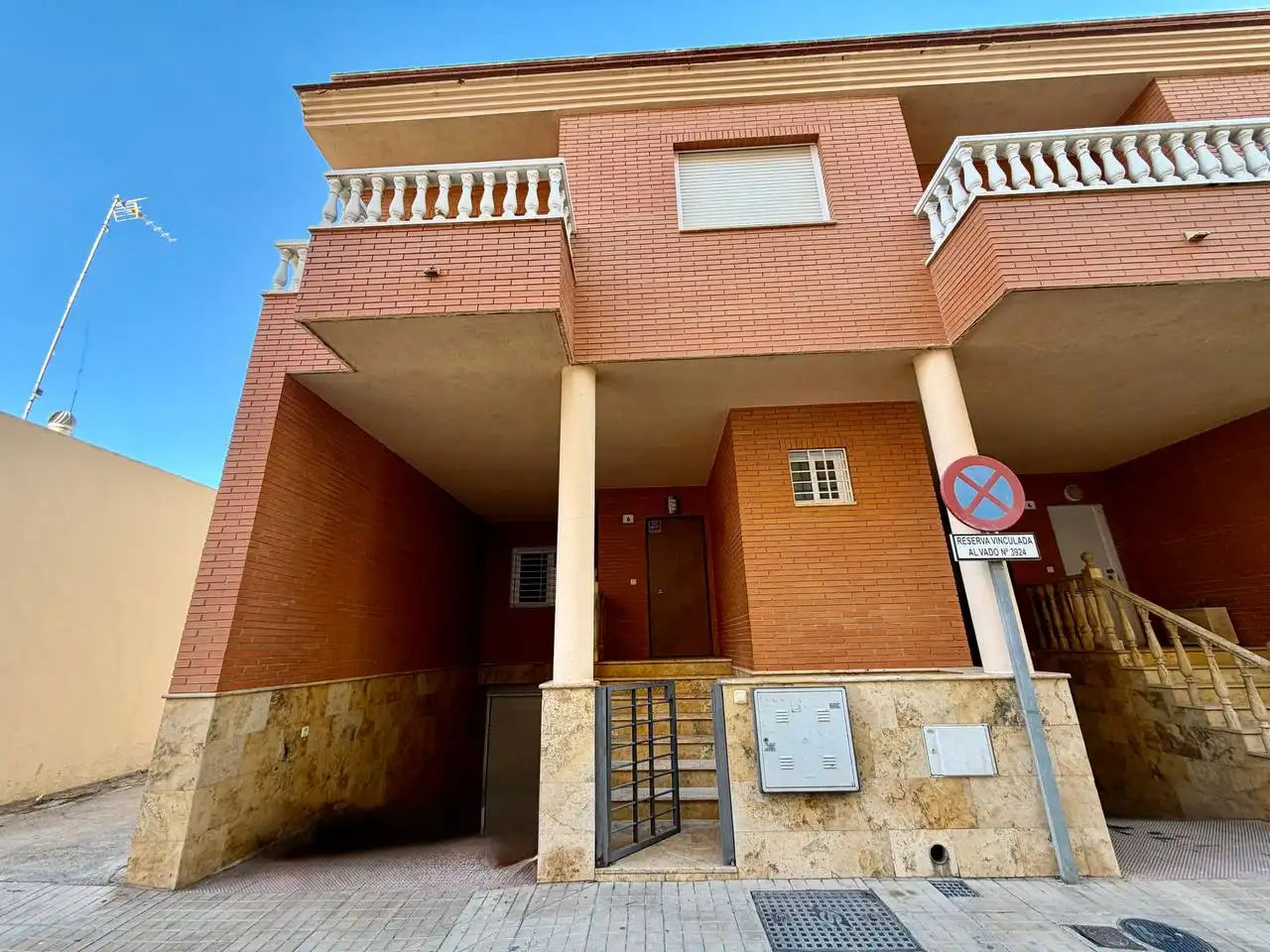 Adossat amb balcó en venda a Calle Galeotes, imagen 31