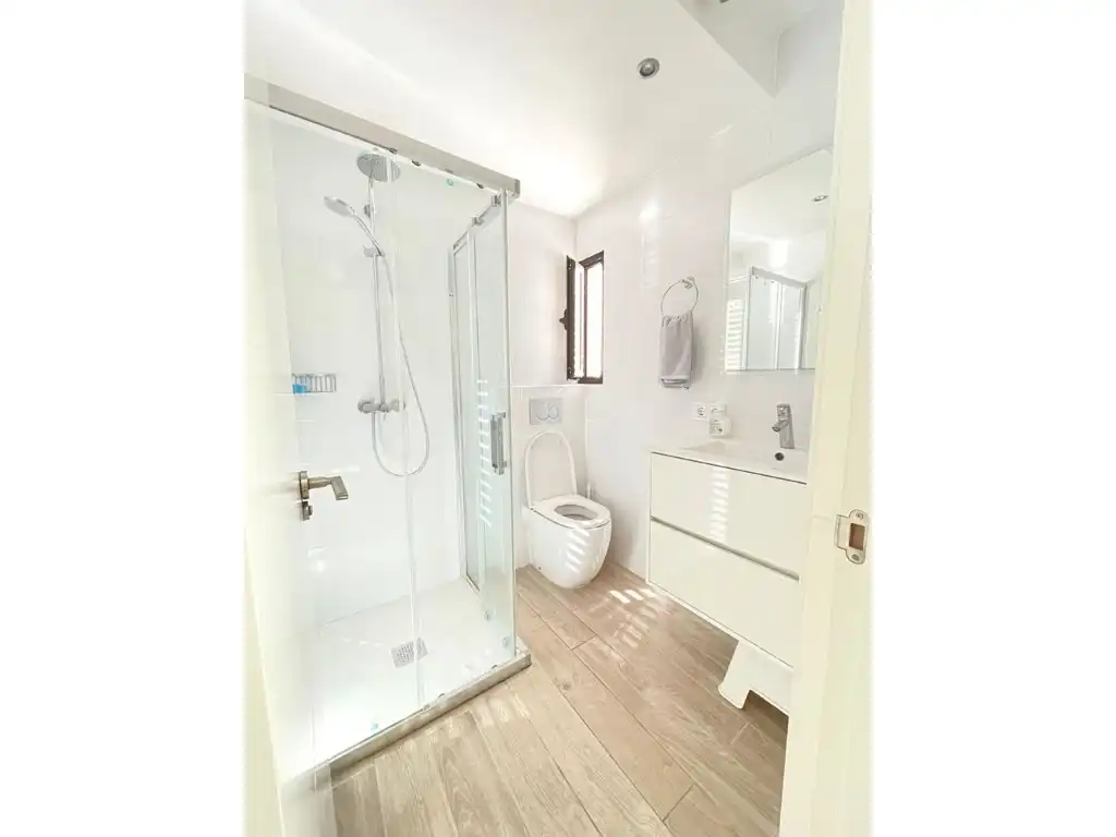 Bany de Apartament en venda en Calvià amb Aire condicionat, Terrassa i Balcó