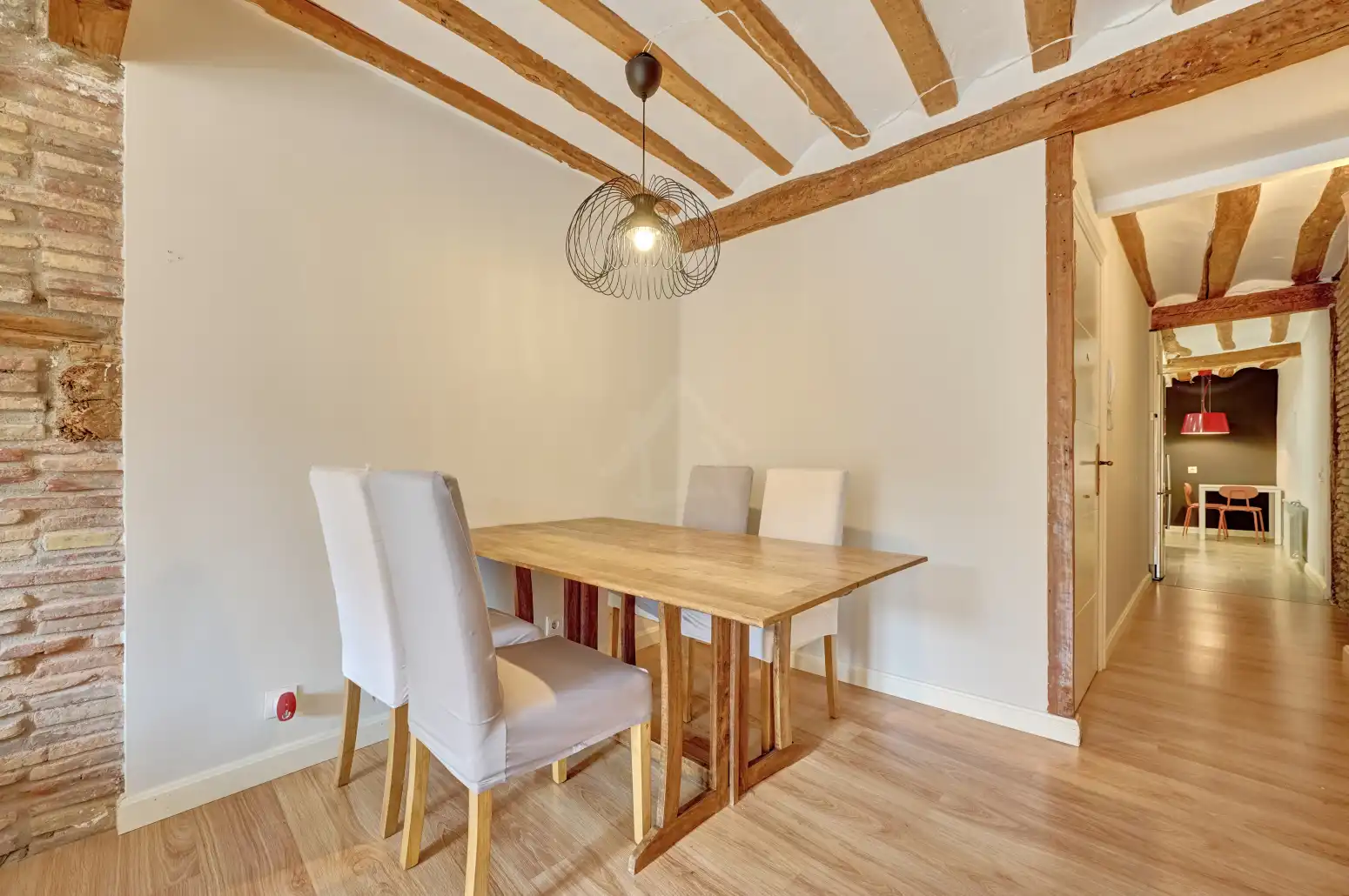 Comedor de Piso en venta en  Logroño con Calefacción, Parquet y Amueblado