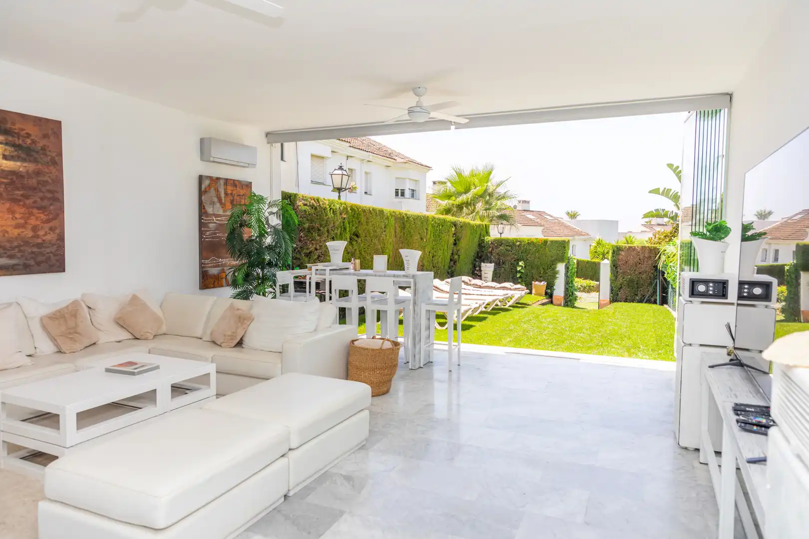 Terrace of Detached homes for rent in Estepona  with Air Conditioner, Private garden and Terrace
