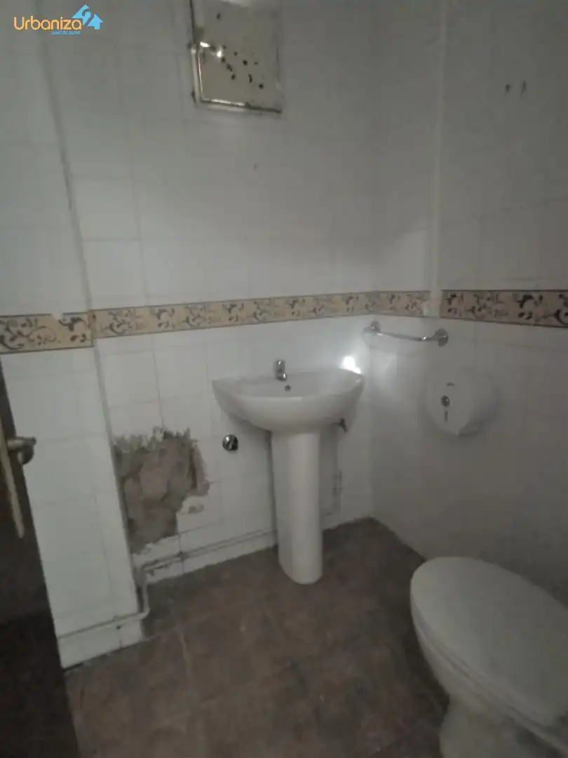 Baño de Local en venta en Badajoz