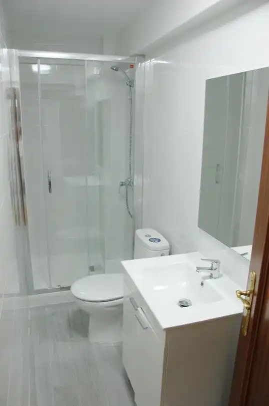 Bathroom of Flat for rent in Bilbao   with Heating