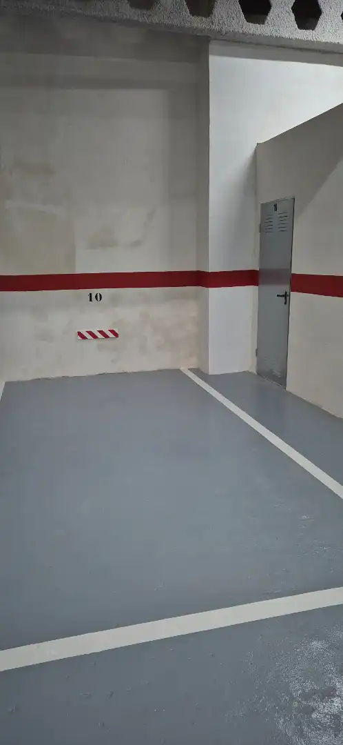 Parking of Garage for rent in Alfafar