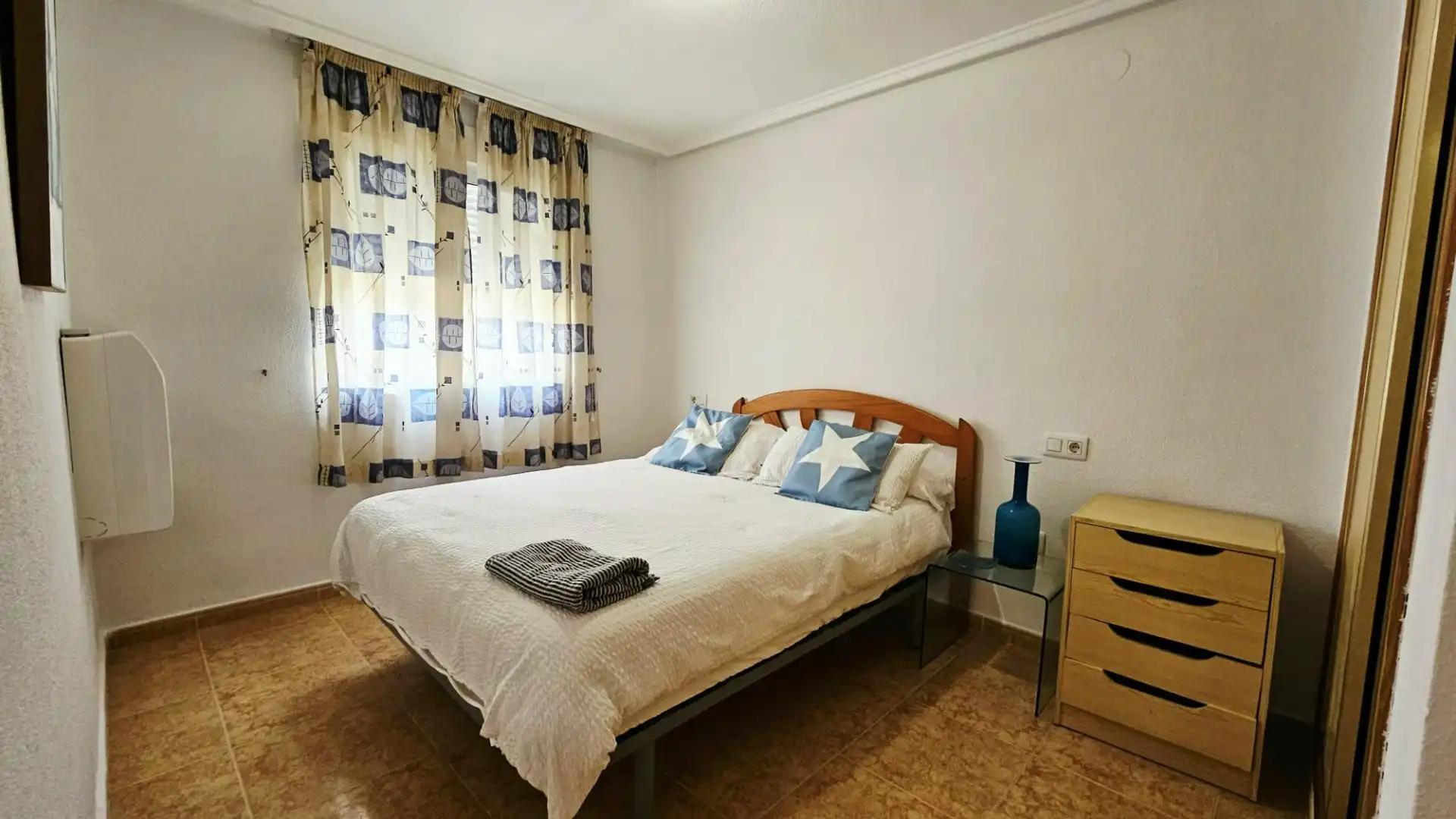 Habitación de Piso en venta en Torrevieja con Aire acondicionado, Calefacción y Terraza