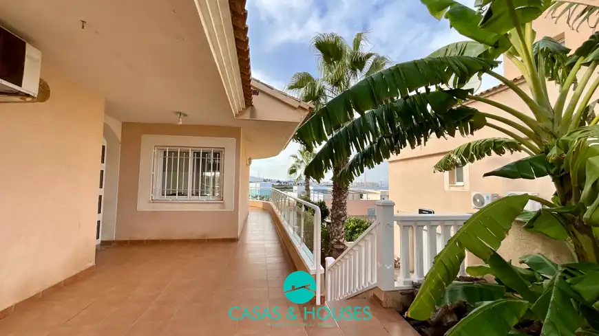 Vista exterior de Casa o chalet en venta en Cartagena con Jardín privado, Terraza y Balcón