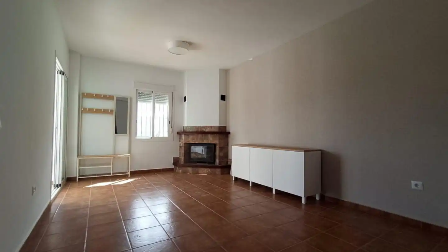 Sala de estar de Casa o chalet de alquiler en Riogordo con Terraza