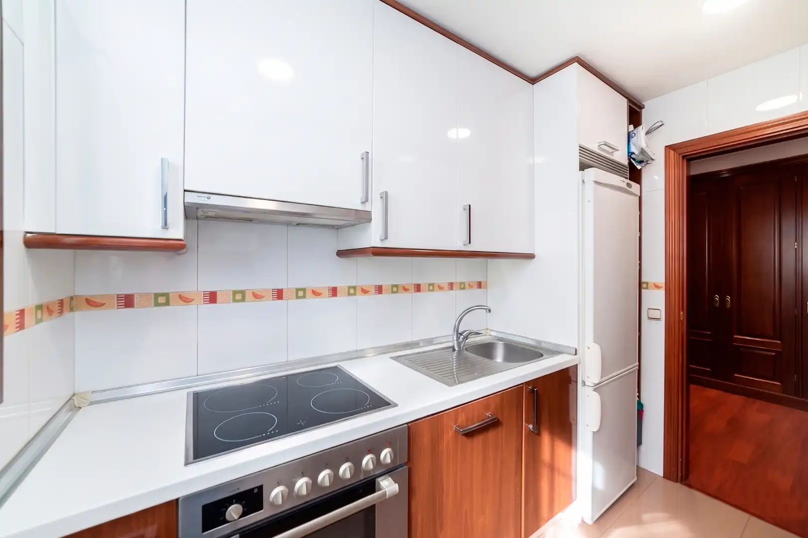 Küche von Wohnung zum Verkauf in Villaviciosa de Odón mit Klimaanlage, Abstellraum und Balkon