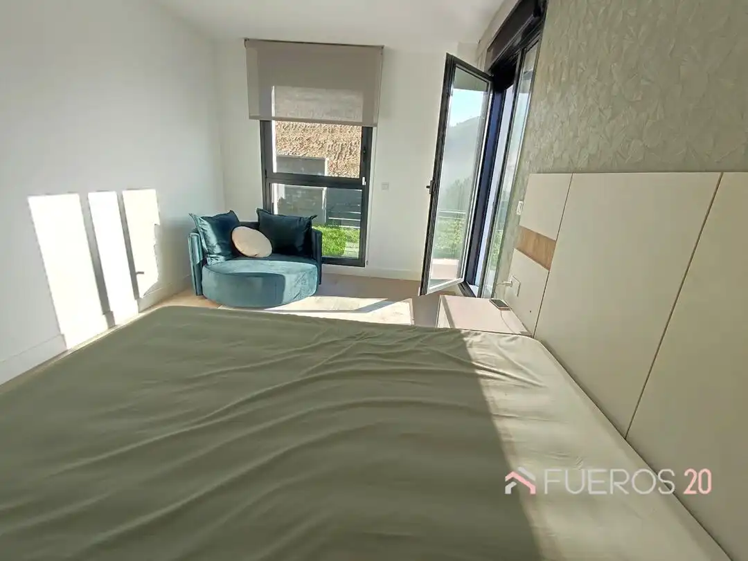 Habitación de Casa adosada en venta en Zierbena con Calefacción, Jardín privado y Terraza