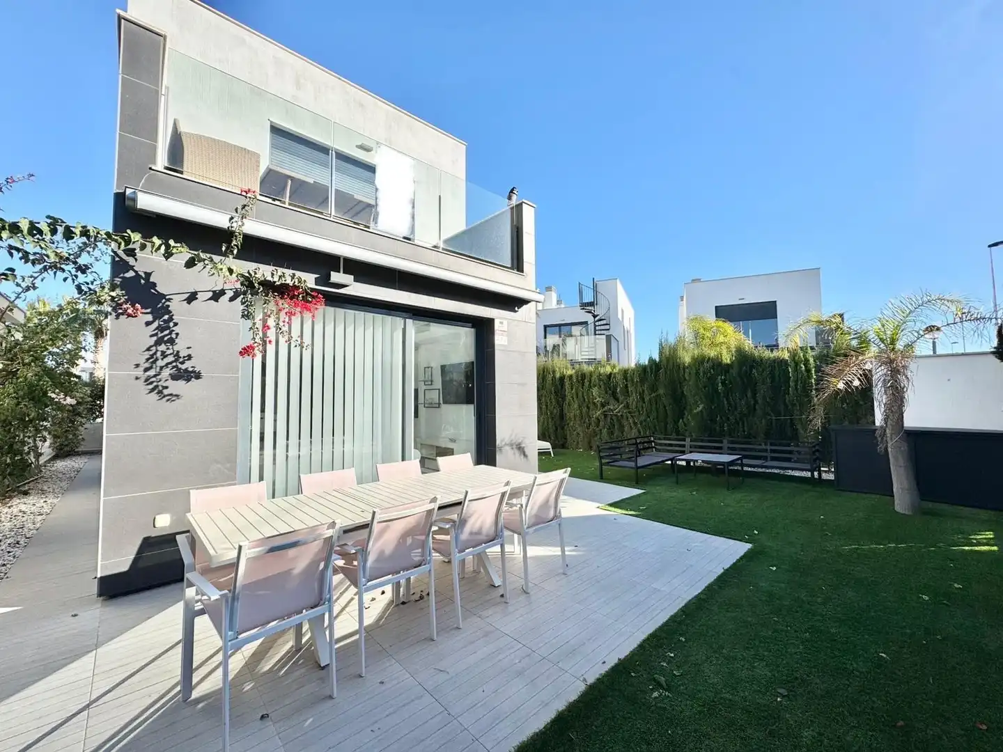 Casa con terraza en alquiler en Los Balcones - Los Altos