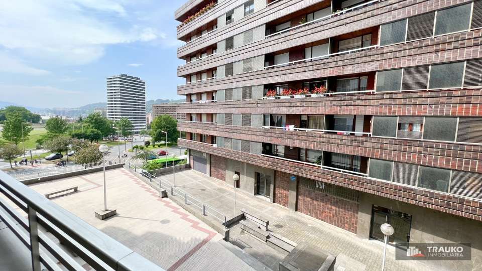 Flat to rent in Zumalacárregui Etorbidea, Txurdinaga