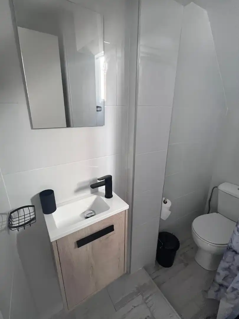 Bathroom of Houses for share in Torrent  with Terrace, Furnished and Washing machine
