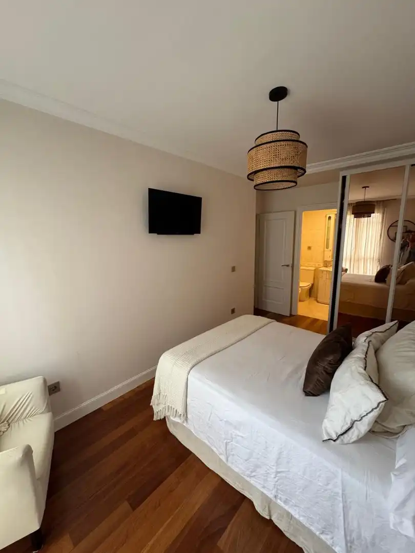 Bedroom of Flat for rent in Castro-Urdiales