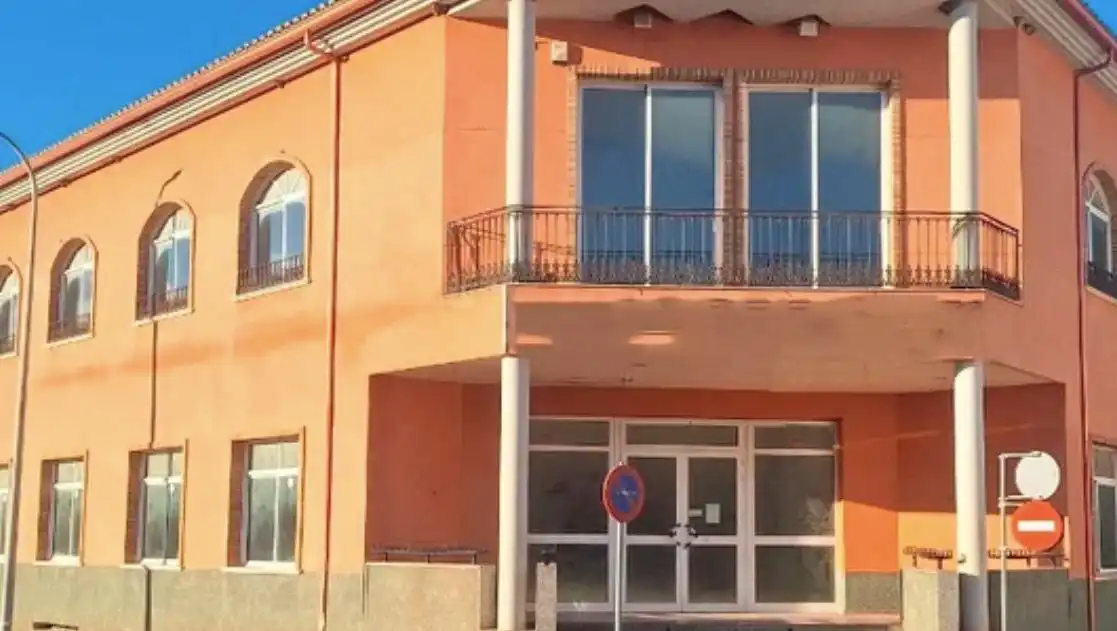 Vista exterior de Nau industrial en venda en Castelló de Rugat