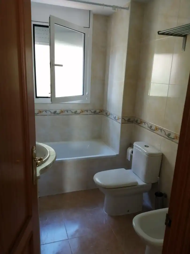 Bathroom of Flat for sale in El Vendrell  with Heating, Terrace and Furnished