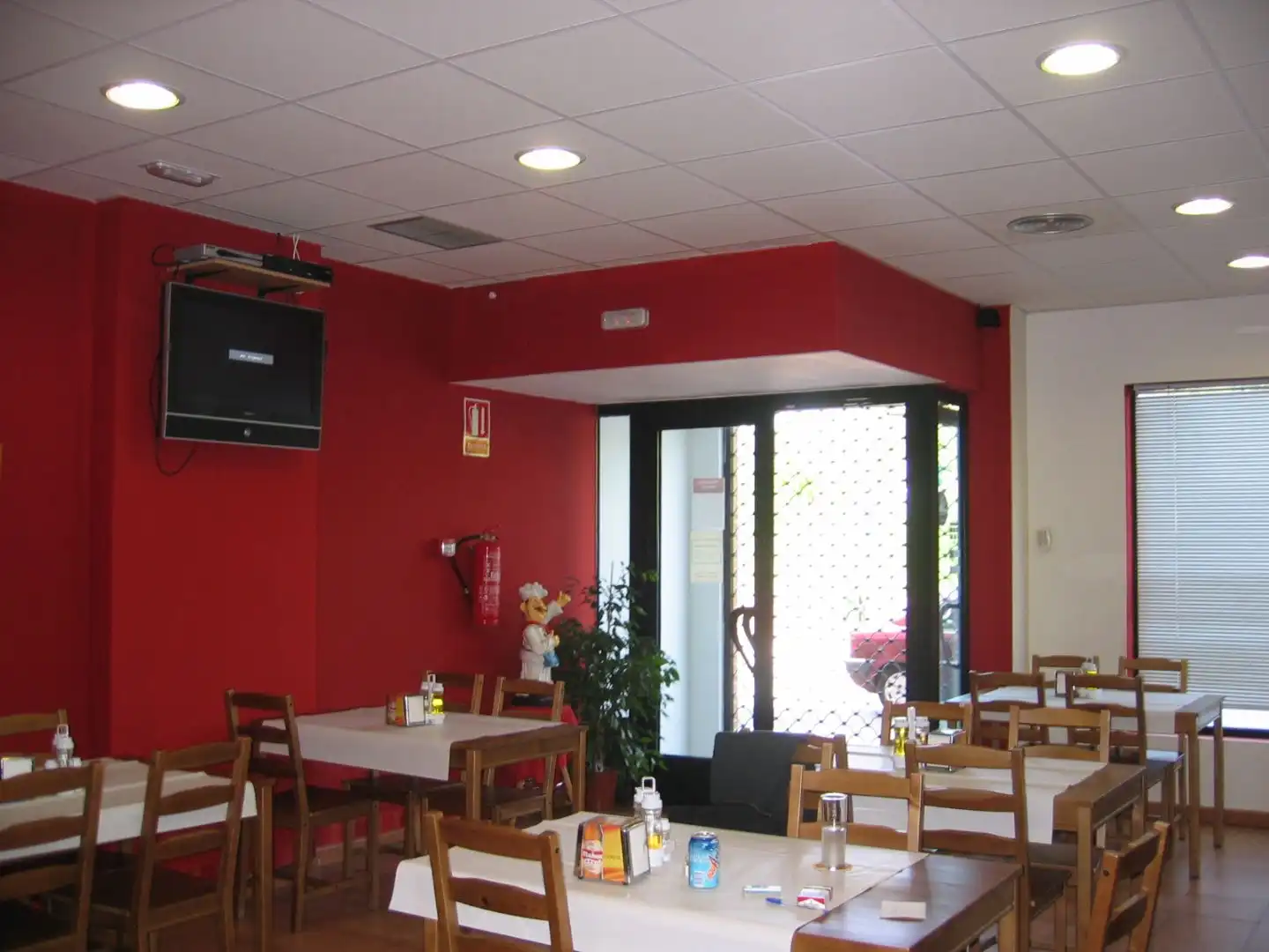 Commercial properties for rent in Alcobendas  with Air Conditioner, Furnished and Alarm