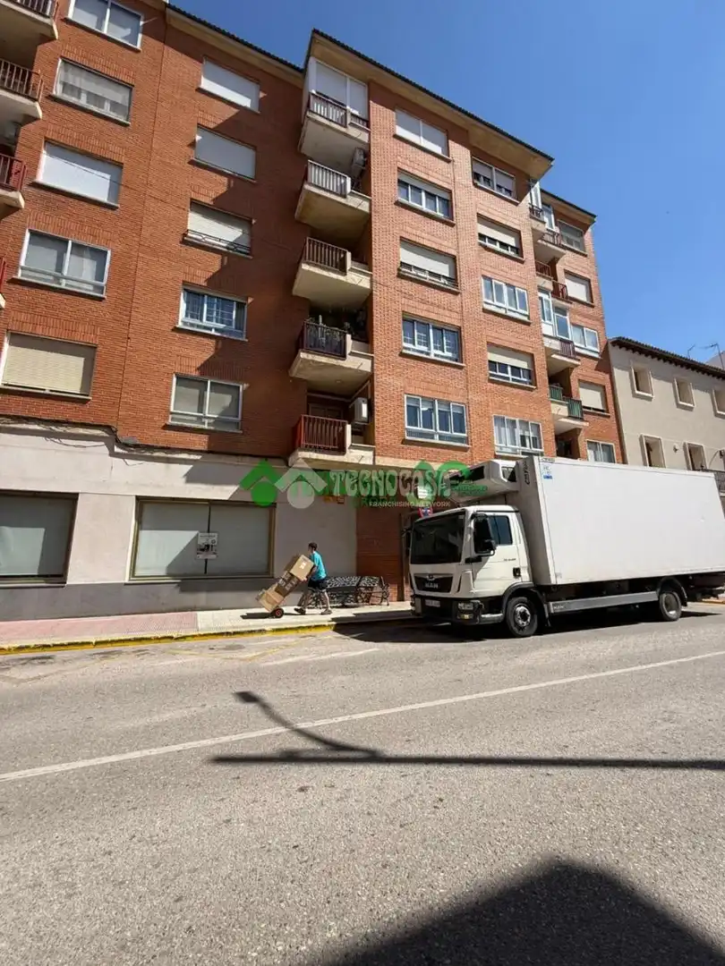 Vista exterior de Pis en venda en Tarancón amb Aire condicionat, Calefacció i Terrassa