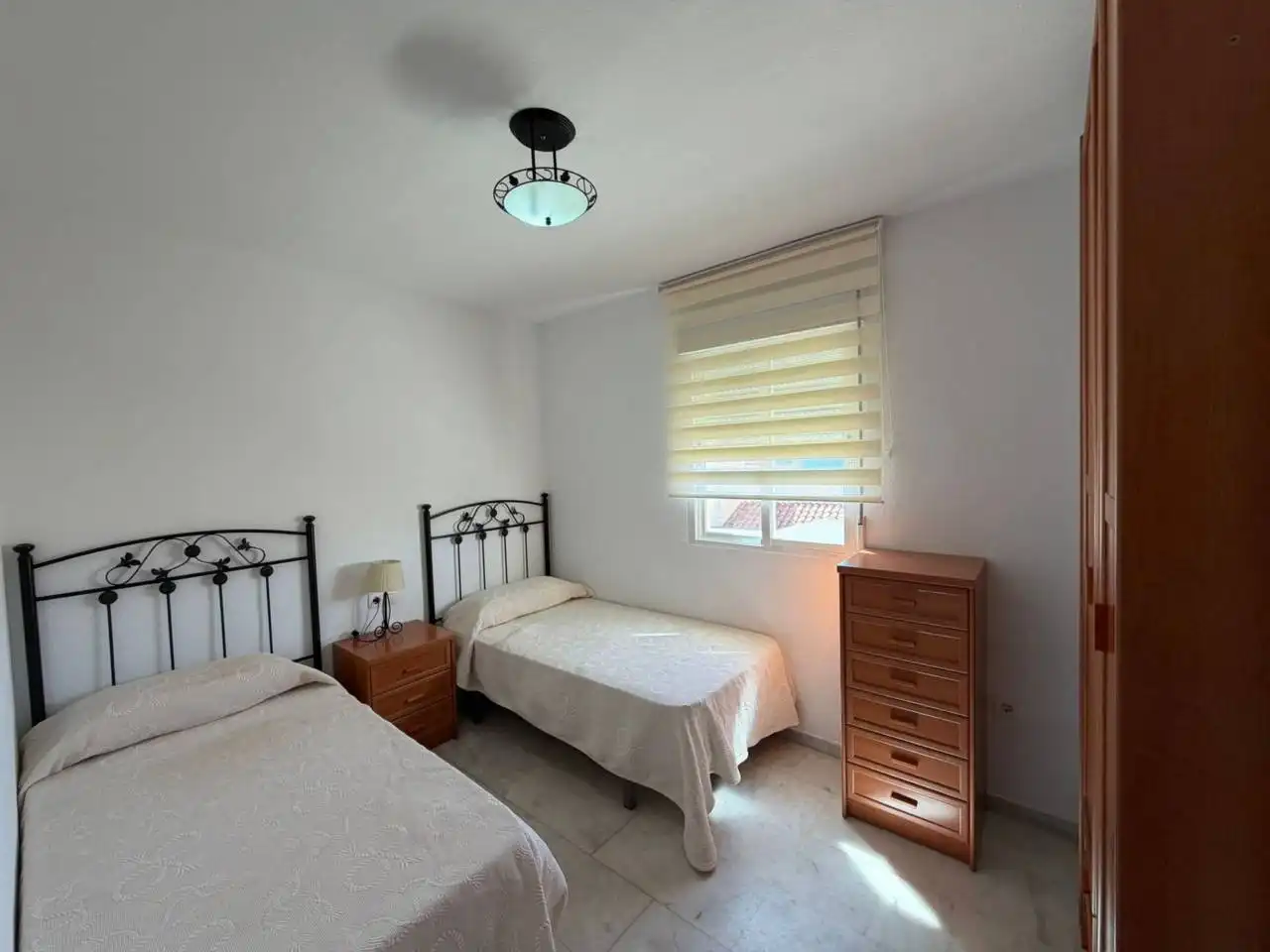 Habitación de Ático de alquiler en Rincón de la Victoria con Terraza, Amueblado y Piscina comunitaria