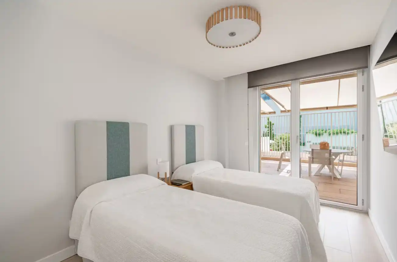 Dormitori de Apartament de lloguer amb opció a compra en Madrid amb Aire condicionat, Calefacció i Parquet