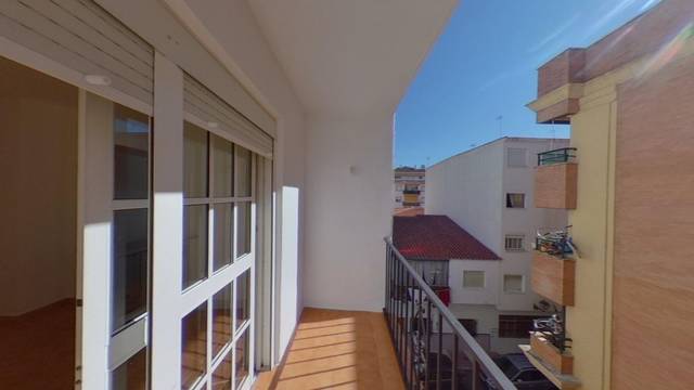Piso en Venta en C/ Almería en San Pedro de Alcántara pueblo