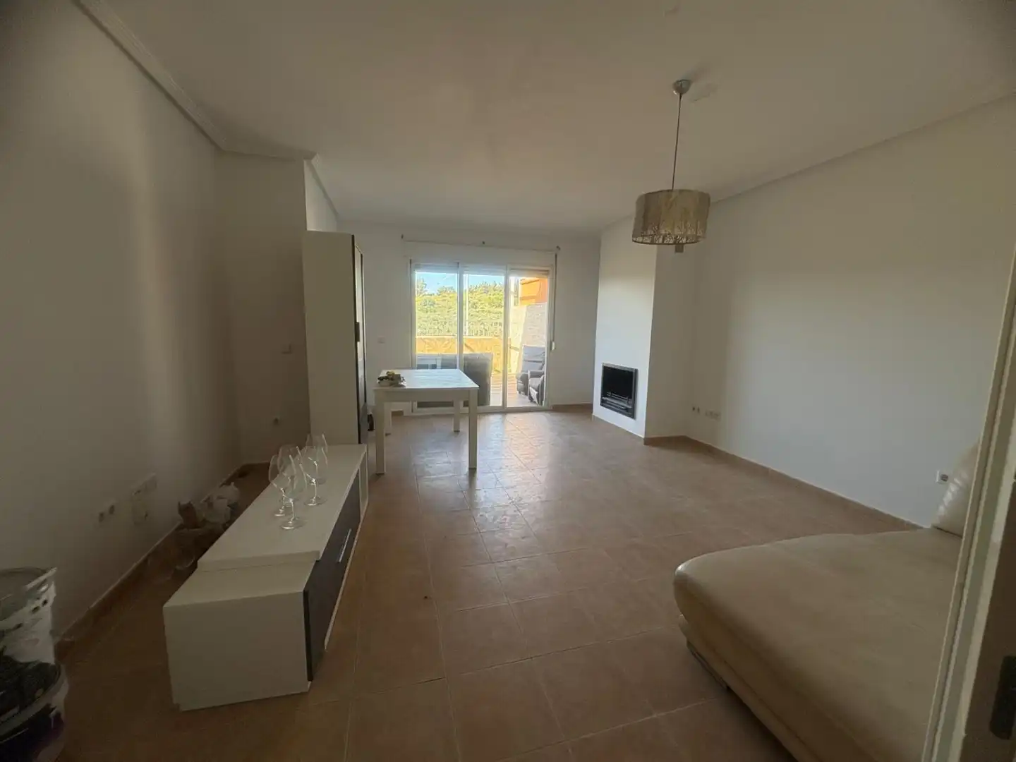Sala de estar de Casa adosada en venta en Mijas con Aire acondicionado, Calefacción y Terraza