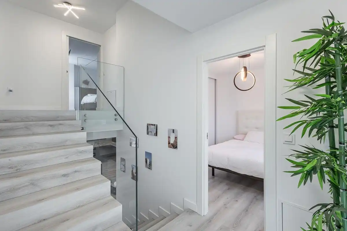 Casa adosada en venta en Albolote con Jardín privado, Piscina y Alarma
