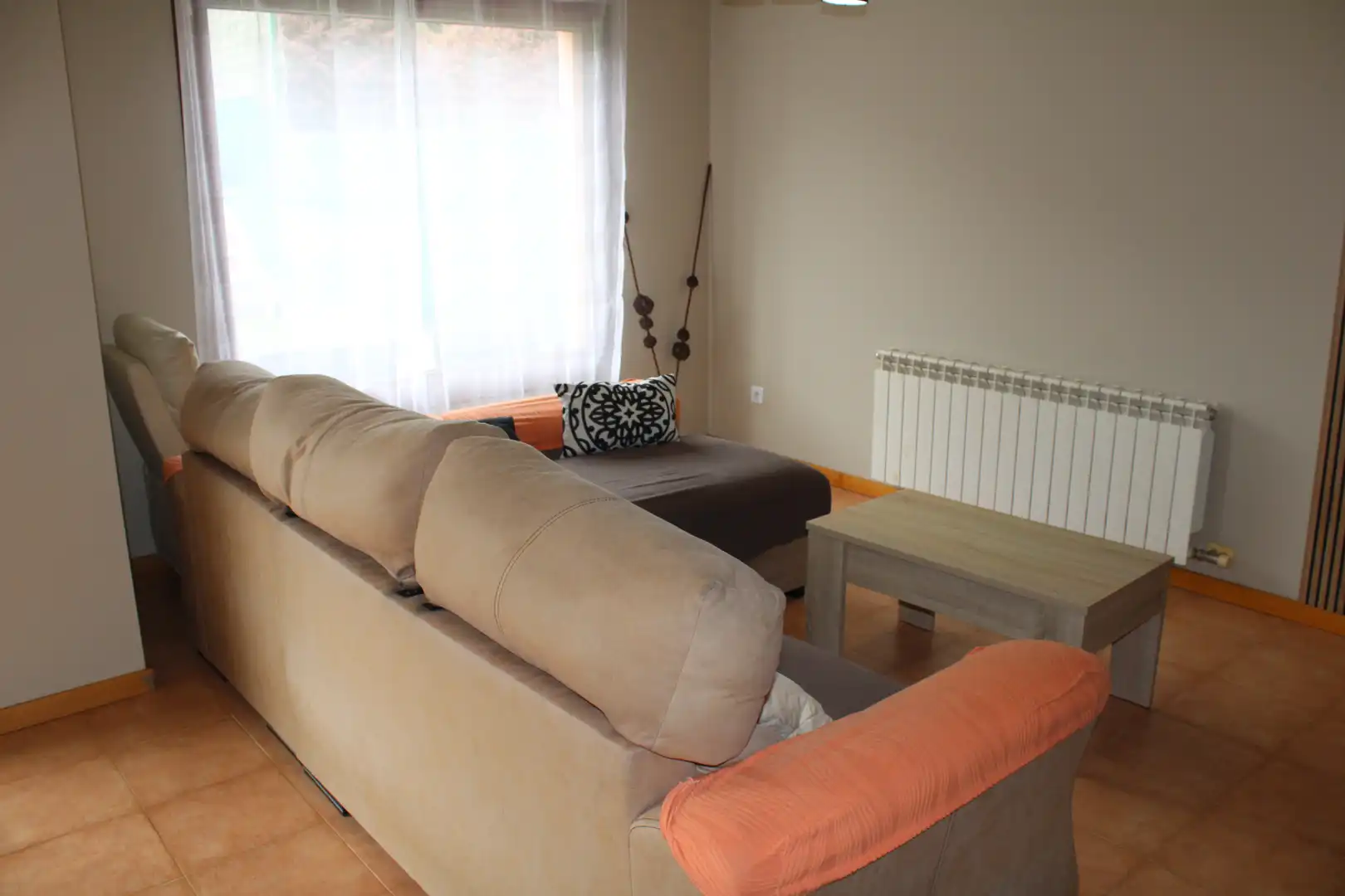 Sala de estar de Casa adosada en venta en Miño con Calefacción, Jardín privado y Piscina