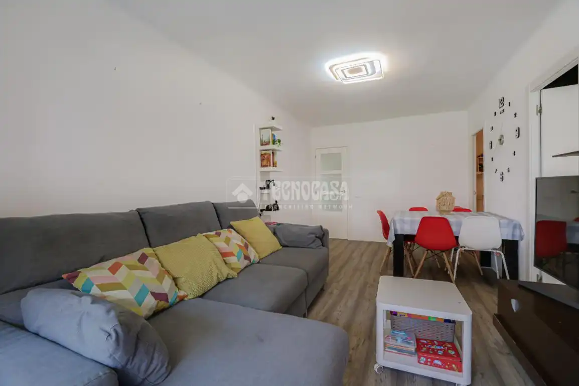 Sala d'estar de Pis en venda en Sant Feliu de Llobregat amb Aire condicionat i Balcó