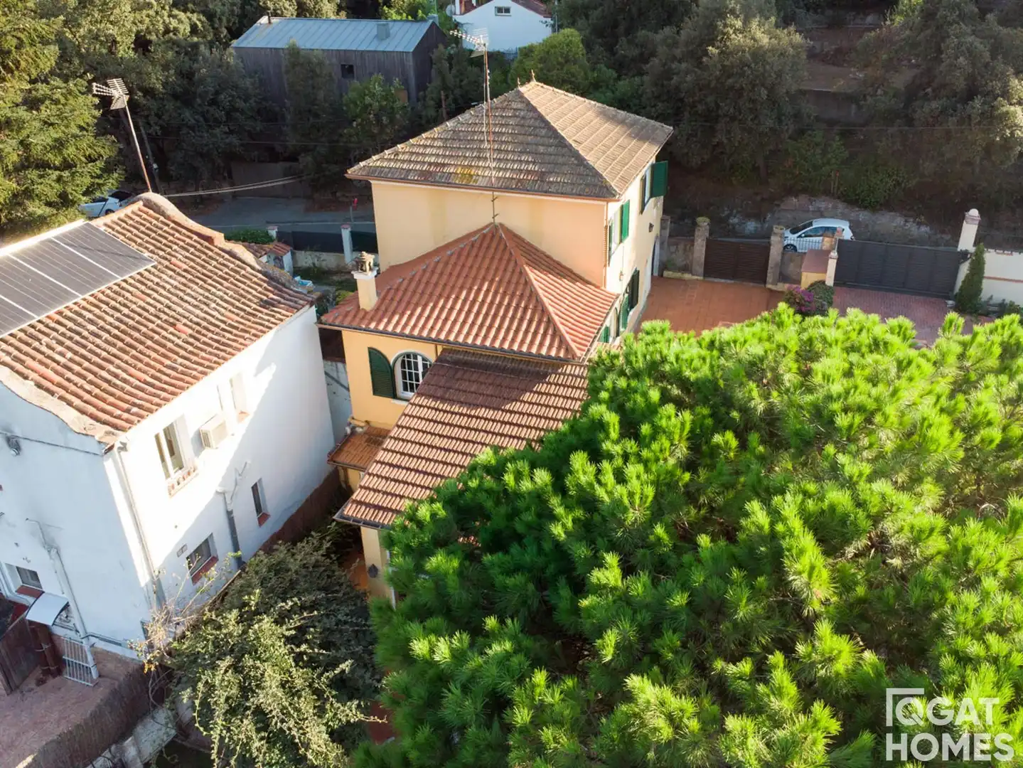 Vista exterior de Casa o xalet en venda en Sant Cugat del Vallès amb Aire condicionat, Calefacció i Terrassa