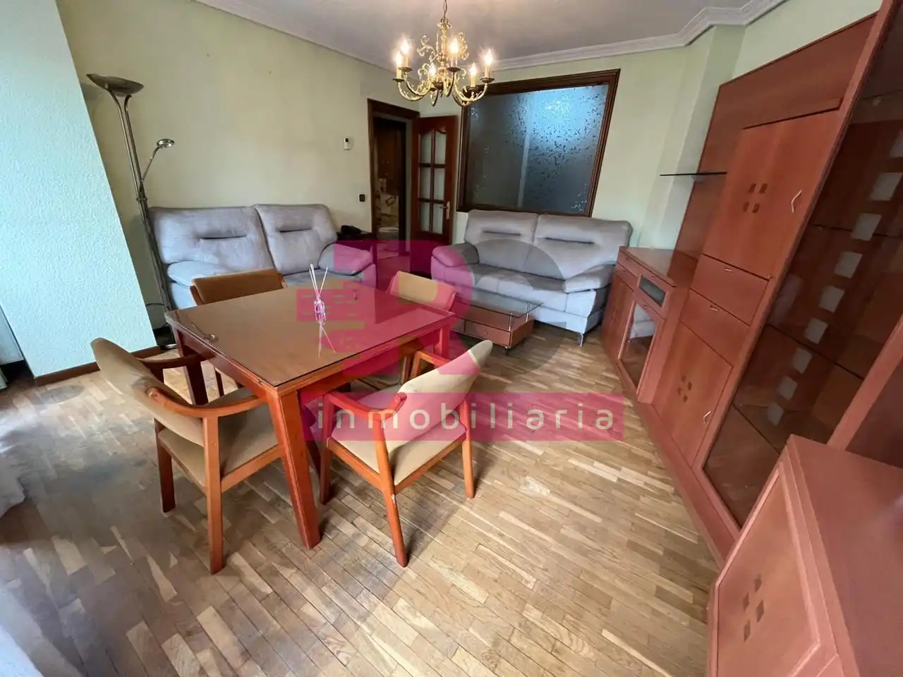 Sala d'estar de Pis en venda en Salamanca Capital amb Calefacció i Parquet