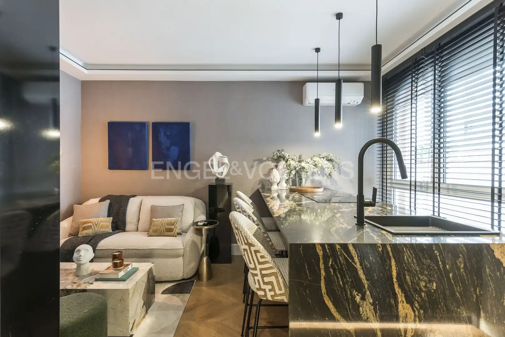 Sala d'estar de Pis de lloguer en Madrid amb Aire condicionat, Calefacció i Moblat