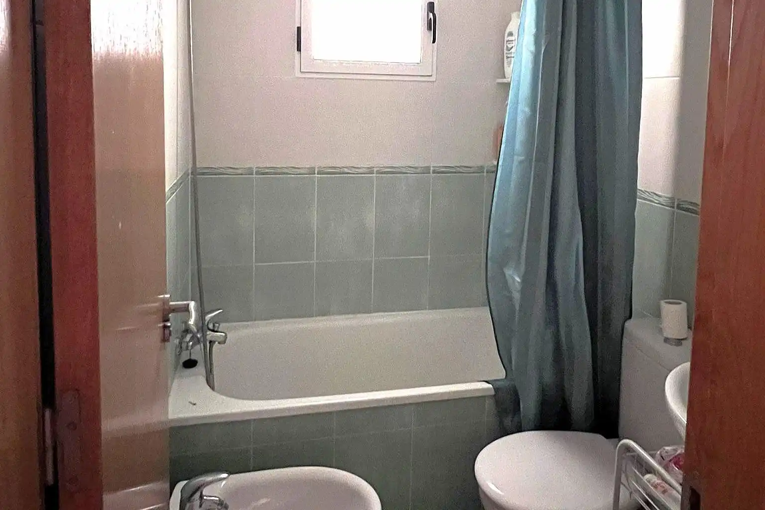 Bany de Apartament en venda en Torrevieja amb Aire condicionat, Calefacció i Terrassa