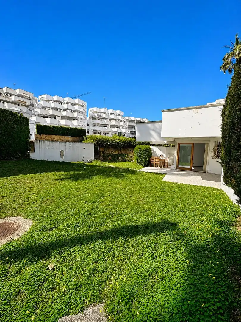 Jardí de Casa adosada en venda en Calvià amb Jardí privat, Terrassa i Piscina comunitària