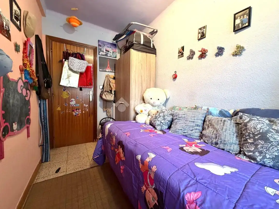 Flat with terrace for sale in Salut - Lloreda, imagen 18