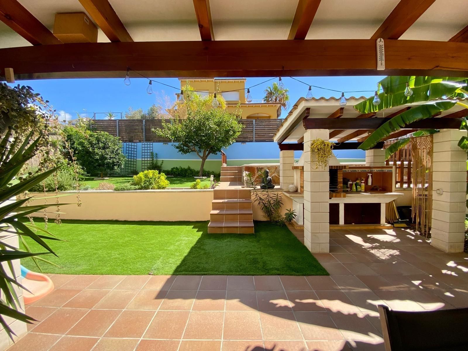 Terraza de Casa o chalet en venta en Cunit con Aire acondicionado, Calefacción y Jardín privado