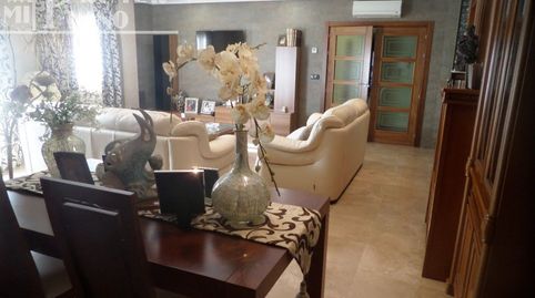 SE VENDE CASA CON GARAJE Y PISCINA POR CALLE ORIENTE PARA ENTRAR A VIVIR, imatge 4