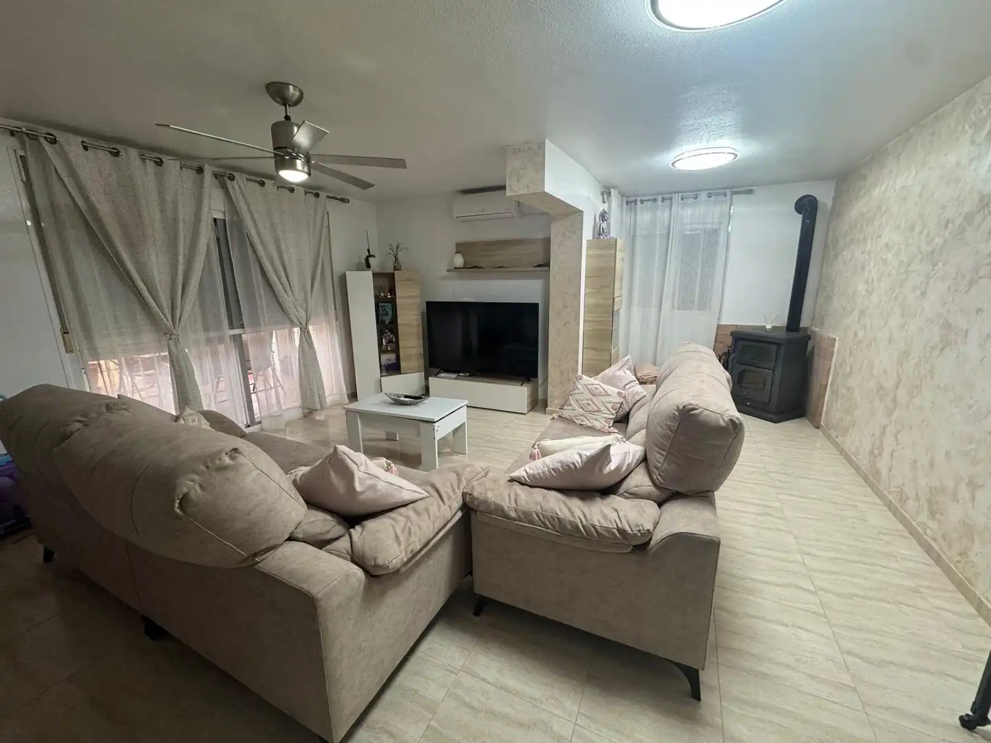 Living room of Detached homes for sale in Águilas  with Air Conditioner, Private garden and Terrace
