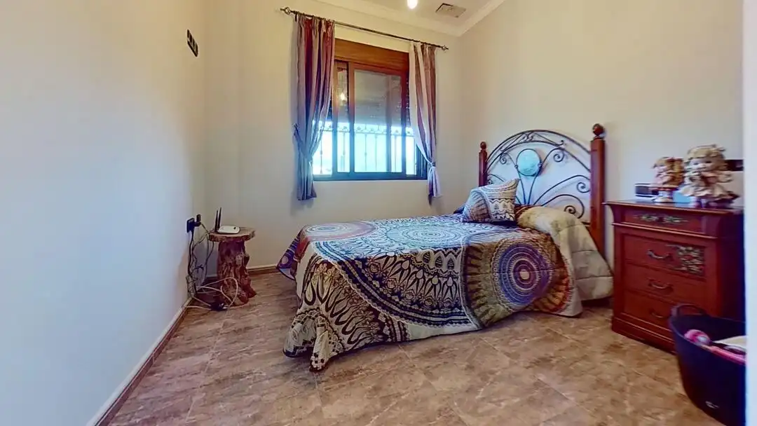 Habitación de Casa o chalet en venta en Elche / Elx con Aire acondicionado, Calefacción y Jardín privado