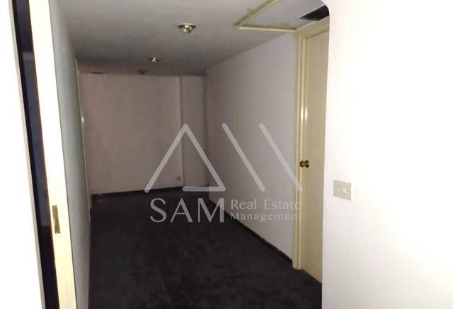 Local comercial en Venta en Passeig de Pere III en Centre - Passeig i Rodalies