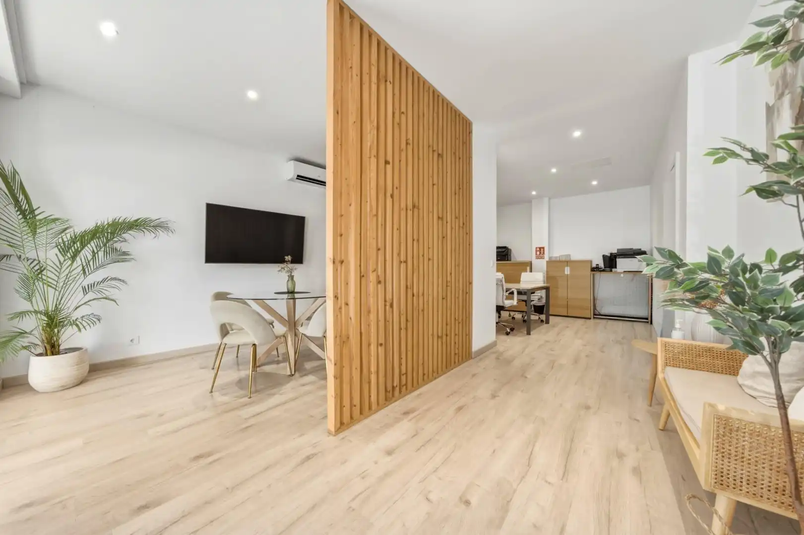 Business premises for sale in Calle de les Mestres d'Aixa, imagen 17