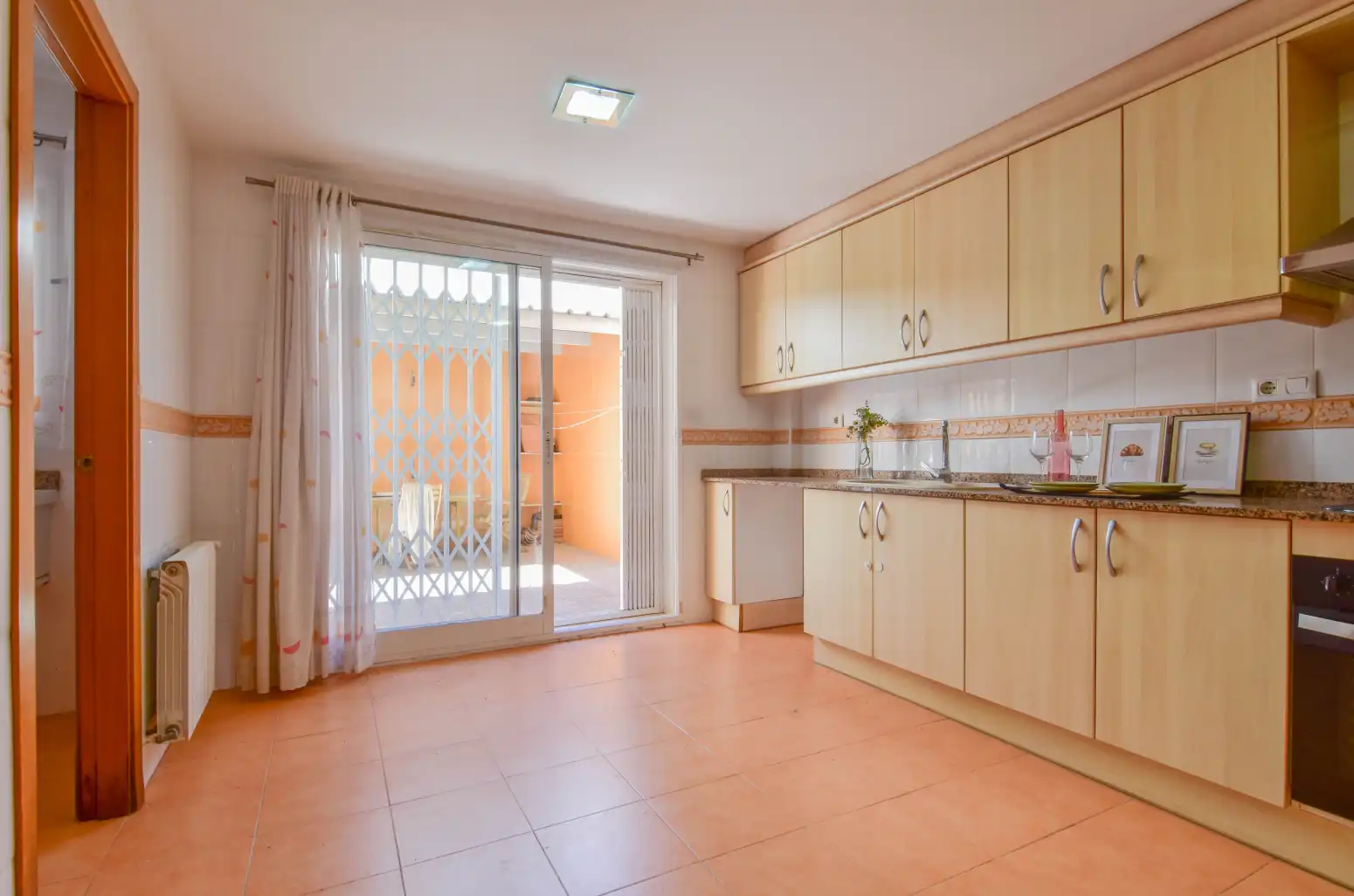 Kitchen of Detached homes for sale in Emperador  with Heating, Terrace and Balcony