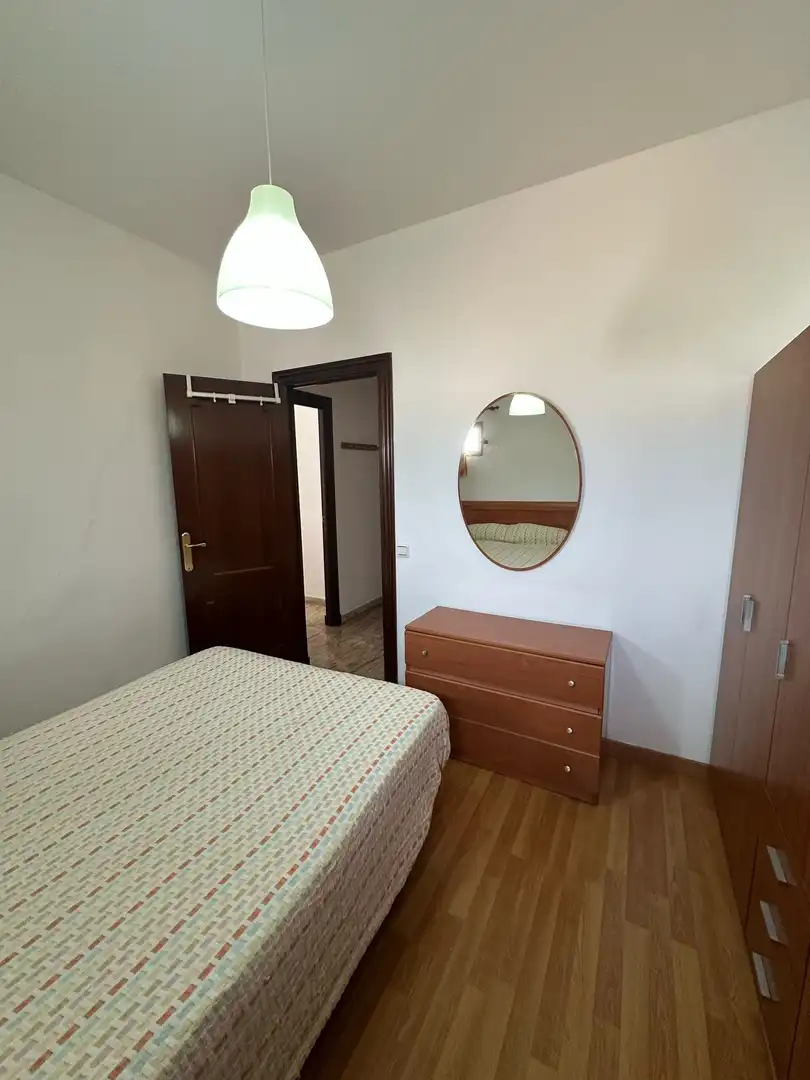 Bedroom of Flat for rent in Algeciras  with Furnished