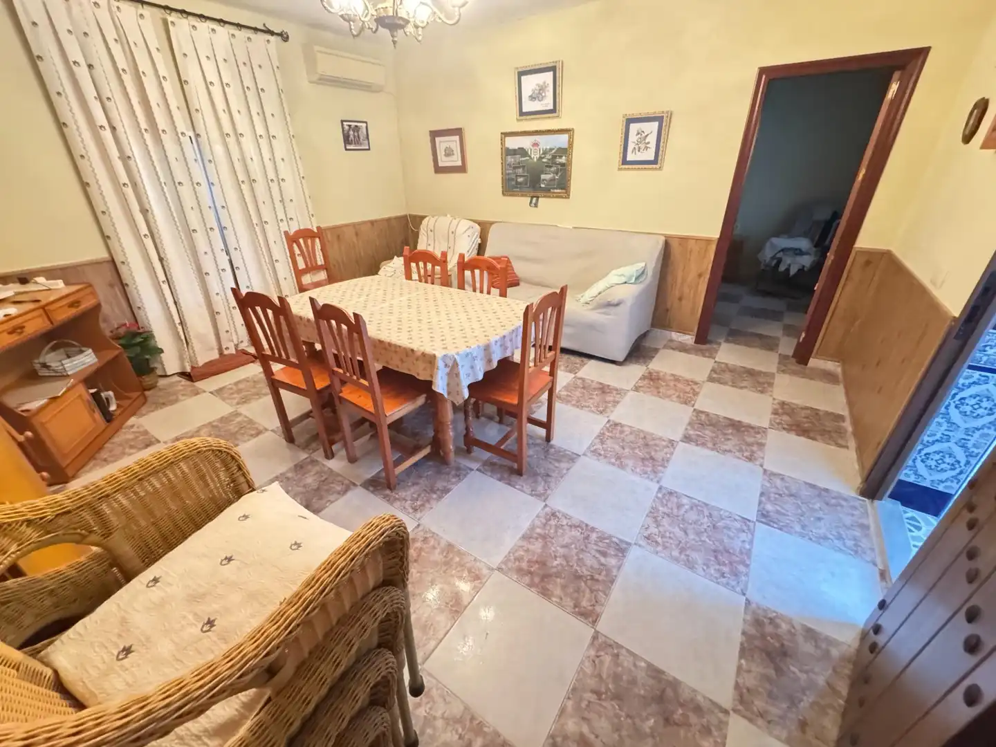 Comedor de Finca rústica en venta en Dos Hermanas