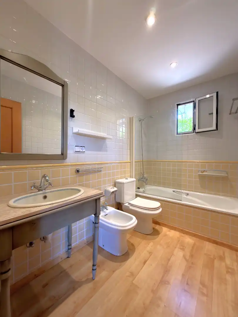 Bathroom of Houses for sale in Náquera  with Heating, Private garden and Parquet flooring