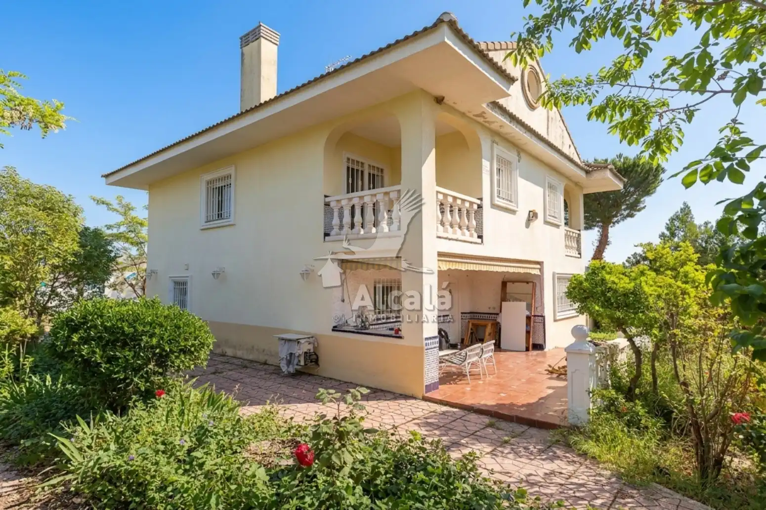 Vista exterior de Casa o chalet en venta en Galápagos con Aire acondicionado, Calefacción y Terraza