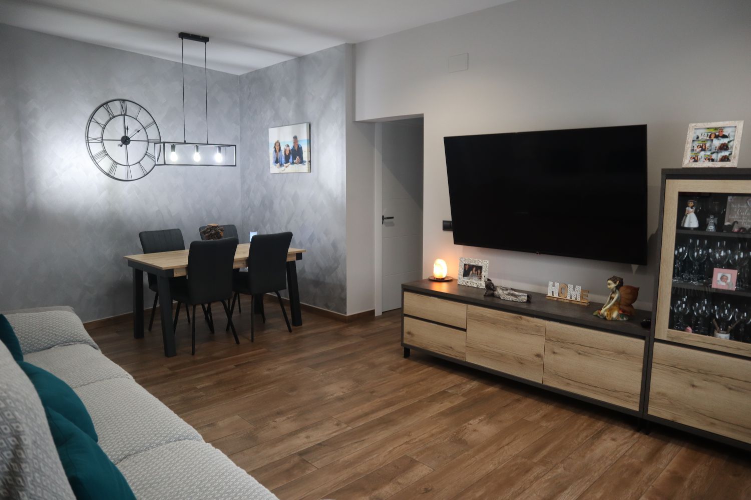 Sala d'estar de Casa o xalet en venda en Camarles amb Aire condicionat, Calefacció i Terrassa