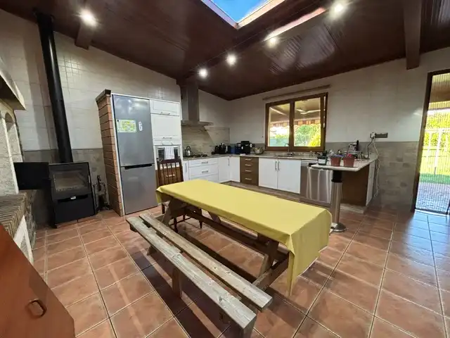 Casa con giardino in vendita a Neda