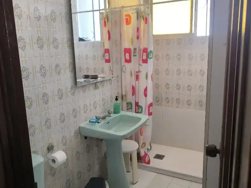 Baño de Piso en venta en Almonte con Jardín privado, Trastero y Amueblado