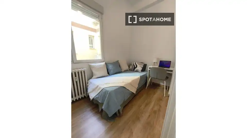 Habitación de Piso para compartir en Madrid con Aire acondicionado, Calefacción y Terraza