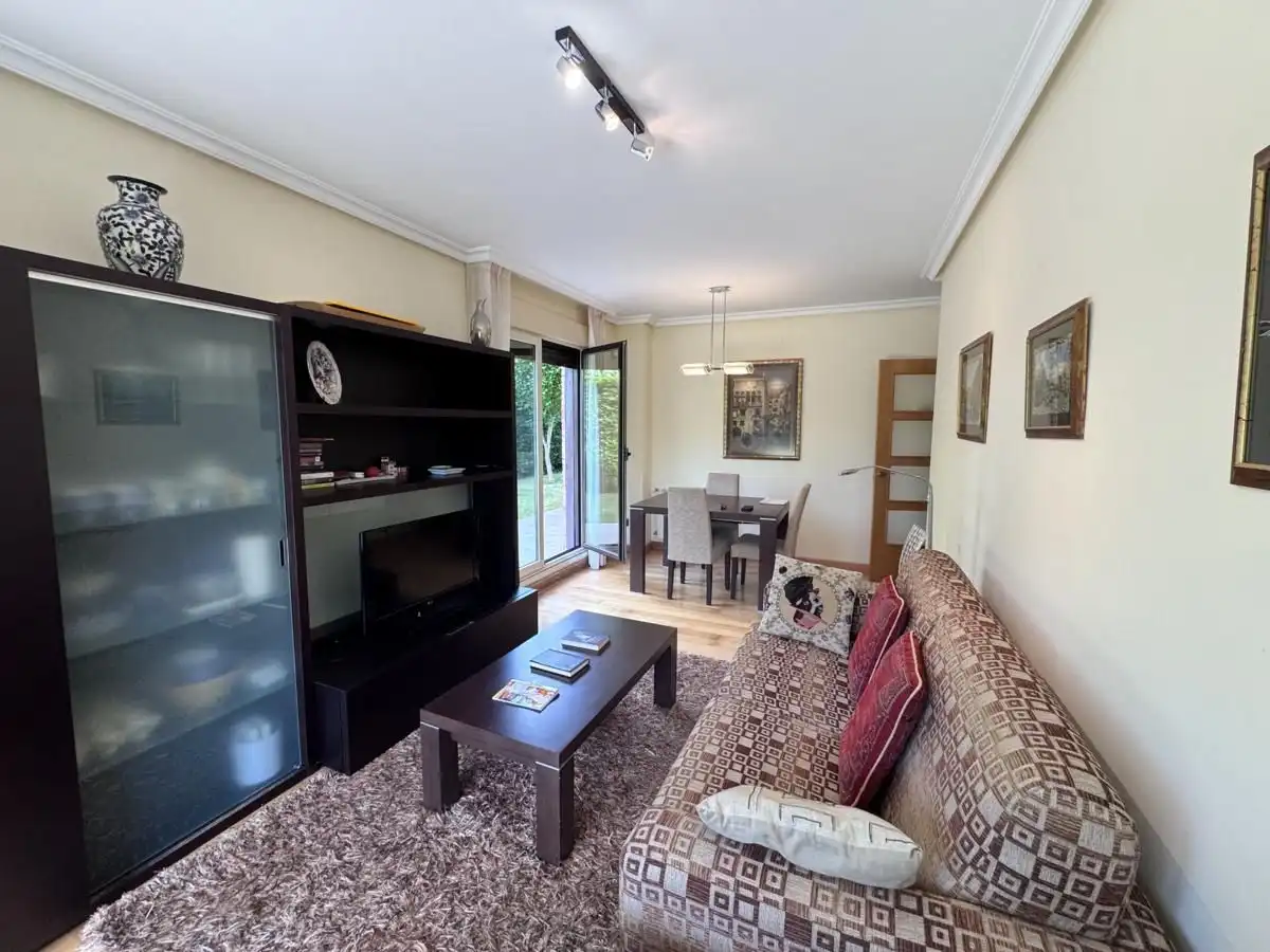 Wohnzimmer von Wohnung zum Verkauf in Llanes mit Heizung, Privatgarten und Terrasse