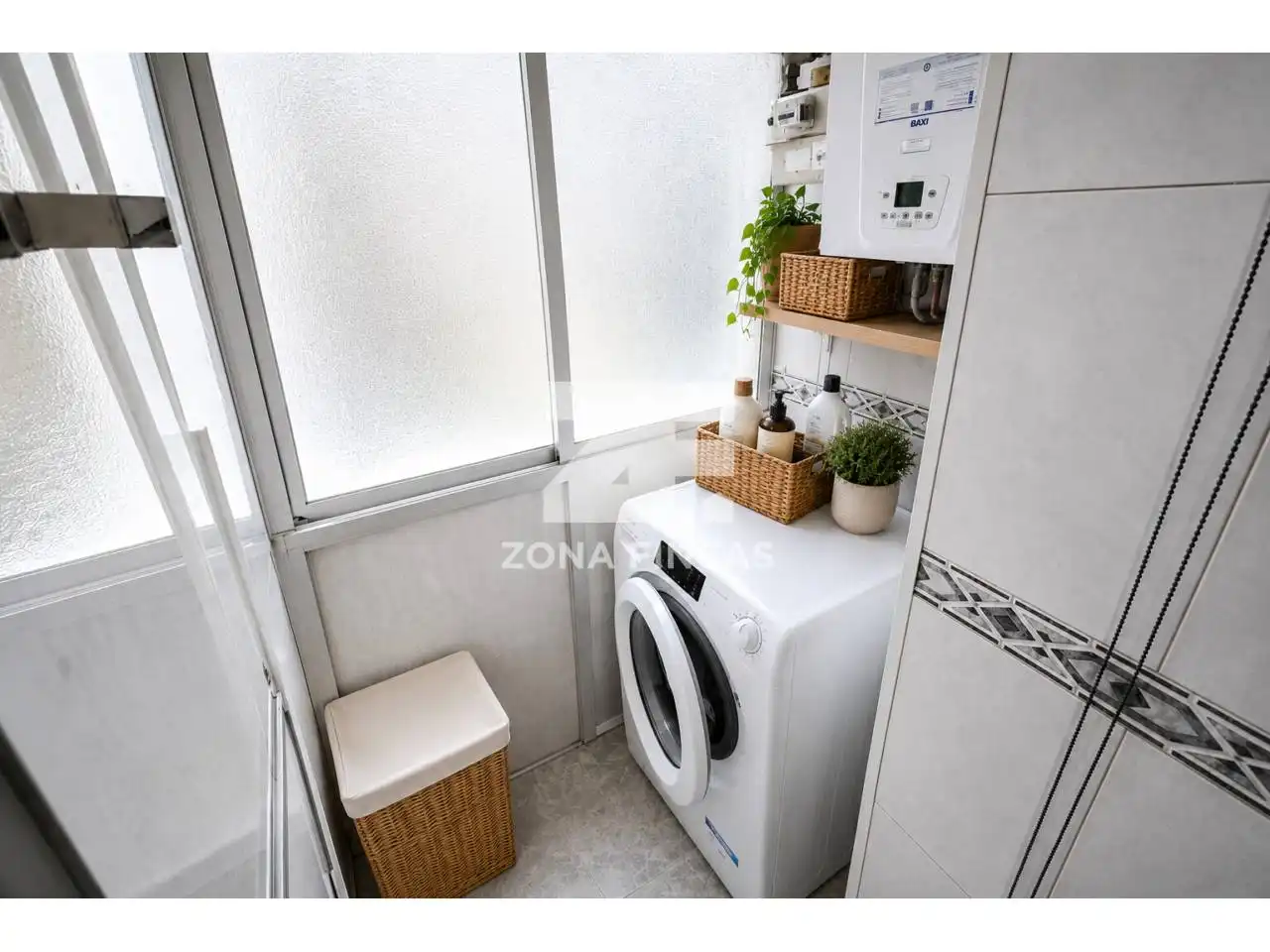 Terraza de Apartamento en venta en Santa Coloma de Gramenet con Aire acondicionado y Calefacción